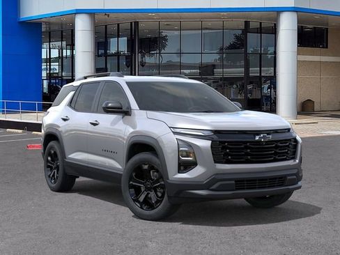 New 2026 Chevrolet Equinox LT w/ Midnight Edition FWD image 7