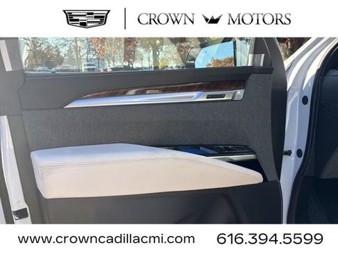 New 2026 Cadillac Escalade Platinum Sport image 10