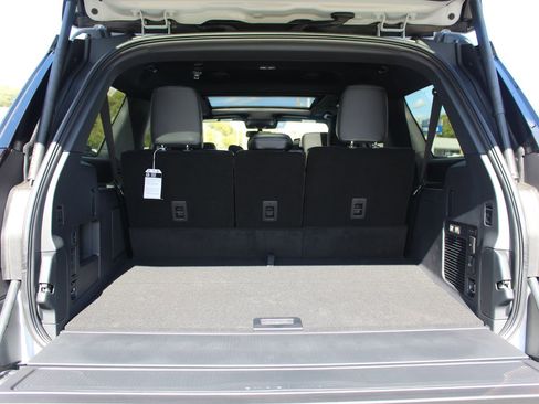 New 2025 Ford Expedition Max Platinum w/ Stealth Performance Package image 23