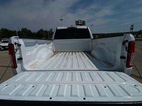 Used 2021 RAM 1500 Big Horn AWD/4WD image 12