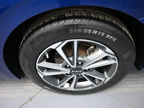 Certified 2023 Kia Forte LXS image 15