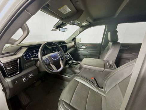 Used 2024 GMC Sierra 1500 Denali w/ Technology Package image 9