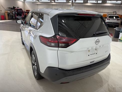 Used 2023 Nissan Rogue SV FWD image 5