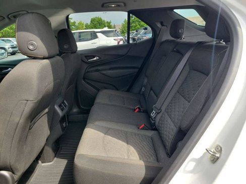 Used 2018 Chevrolet Equinox LT FWD image 24