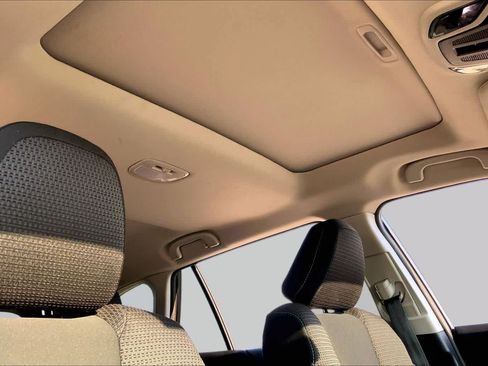 Used 2025 Subaru Outback Premium AWD/4WD image 14