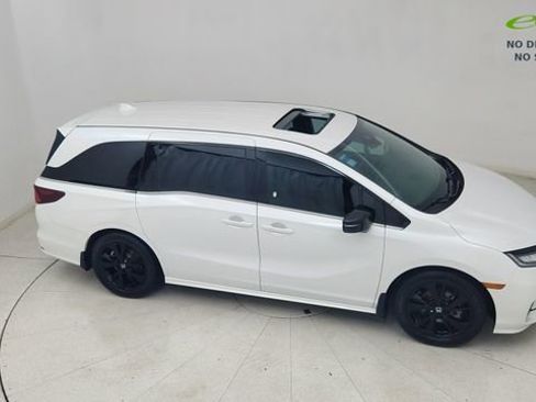 Used 2023 Honda Odyssey Sport image 78