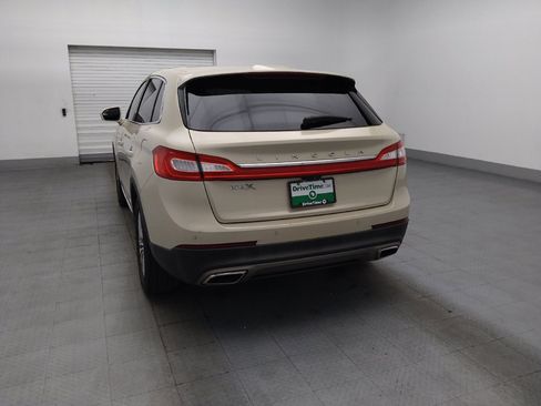 Used 2016 Lincoln MKX Select w/ Cargo Utility Package FWD image 6