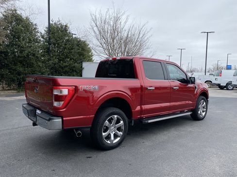 Used 2023 Ford F150 Lariat w/ Trailer Tow Package image 9