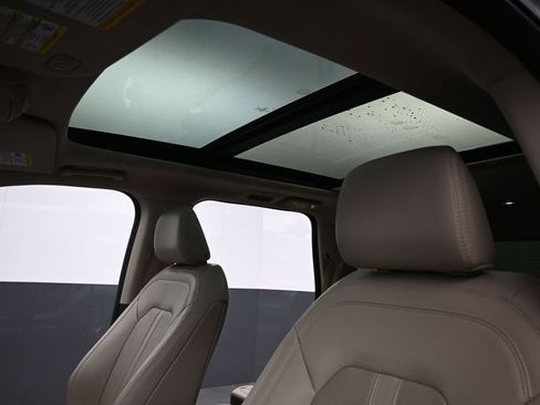 Used 2023 Ford Expedition Limited RWD image 19