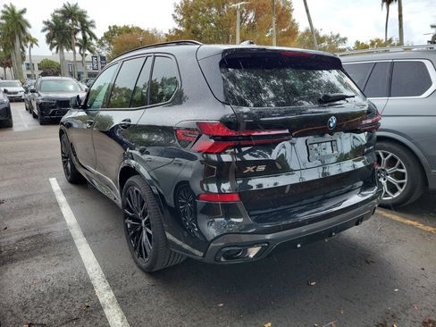 Used 2025 BMW X5 sDrive40i w/ M Sport Package image 3