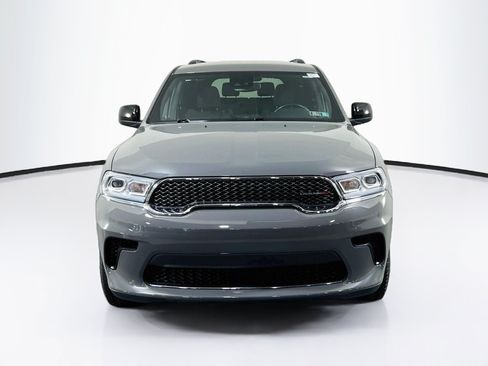 Used 2023 Dodge Durango SXT Launch Edition AWD/4WD image 2