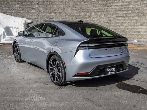 Used 2024 Toyota Prius Prime XSE image 9