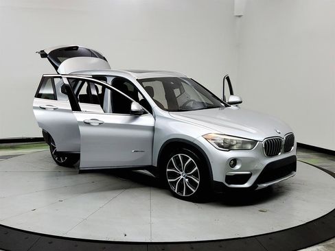 Used 2017 BMW X1 sDrive28i image 10