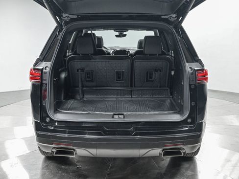 Used 2023 Chevrolet Traverse Premier w/ Redline Edition image 6
