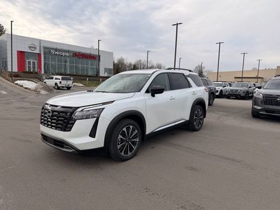New 2026 Nissan Pathfinder Platinum
