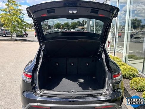 Used 2023 Porsche Macan S w/ Premium Package AWD/4WD image 6