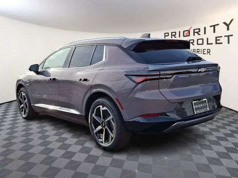 New 2025 Chevrolet Equinox EV LT image 6