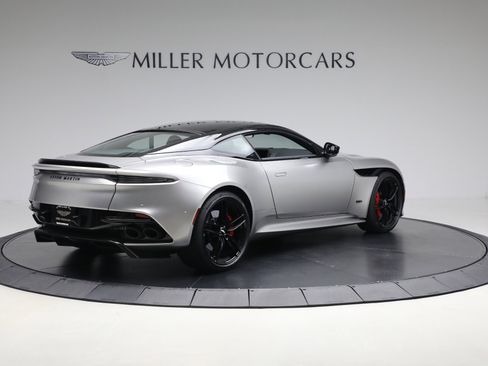 Used 2023 Aston Martin DBS Coupe image 8
