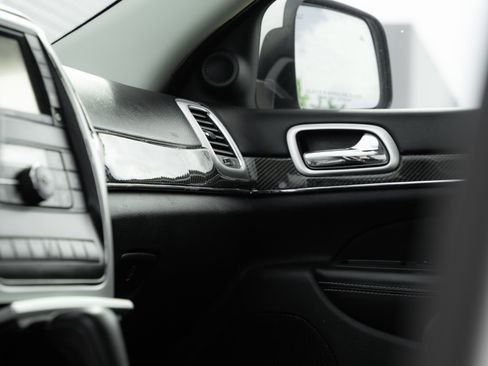 Used 2013 Jeep Grand Cherokee SRT8 AWD/4WD image 13