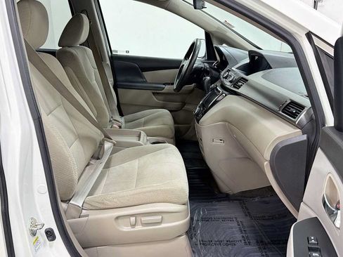 Used 2016 Honda Odyssey SE image 29