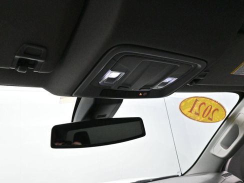 Used 2021 GMC Sierra 1500 4x4 Crew Cab w/ Sierra Value Package image 26