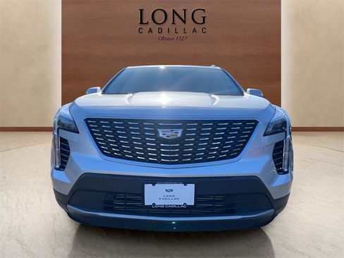 Certified 2022 Cadillac XT4 Premium Luxury w/ Enhanced Visibility Package image 8