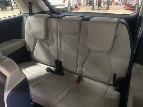 New 2026 Kia Carnival EX image 29