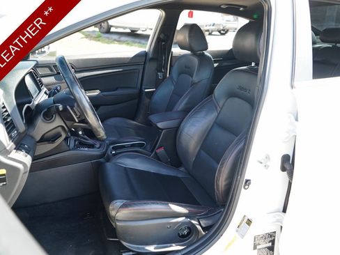 Used 2018 Hyundai Elantra Sport w/ Sport Premium Package 03 FWD image 7
