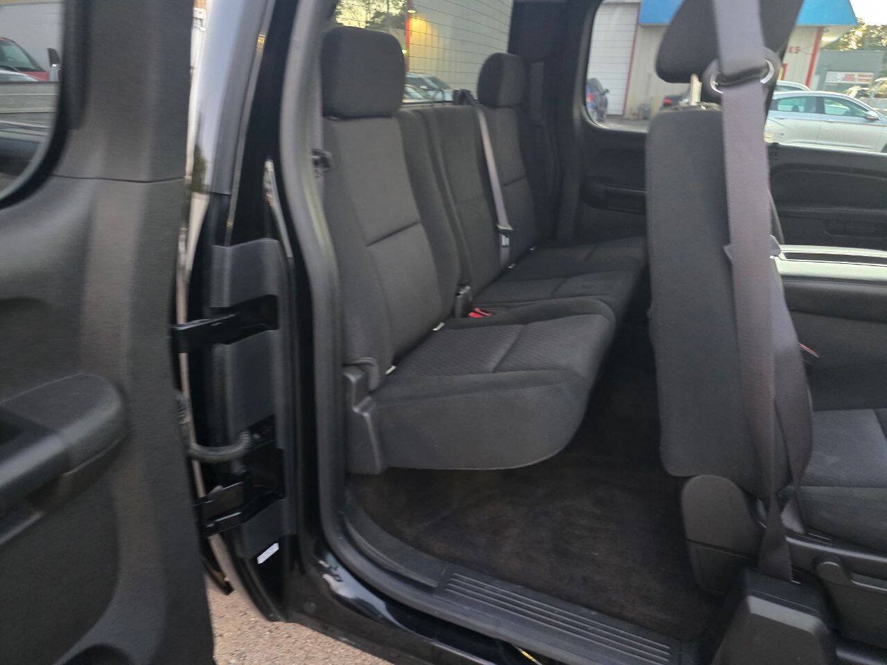 Used 2012 GMC Sierra 1500 SLE w/ All-Terrain Package AWD/4WD image 8