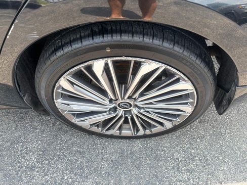 Used 2023 Nissan Altima 2.5 SL FWD image 7