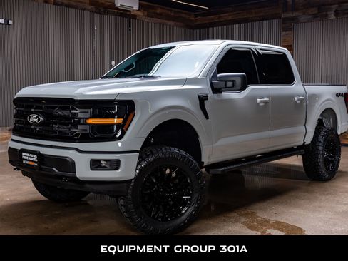Used 2026 Ford F150 XLT w/ XLT Black Appearance Package AWD/4WD image 5