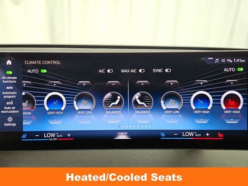 Used 2023 BMW iX xDrive50 w/ Sport Package AWD/4WD image 19