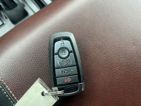 Used 2023 Ford F150 Lariat w/ Equipment Group 502A High image 39