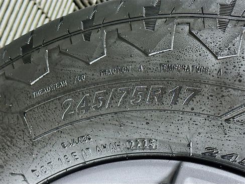 Used 2024 Jeep Wrangler Sport S image 33