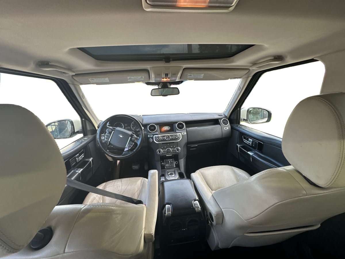 Used 2015 Land Rover LR4 HSE LUX AWD/4WD image 23