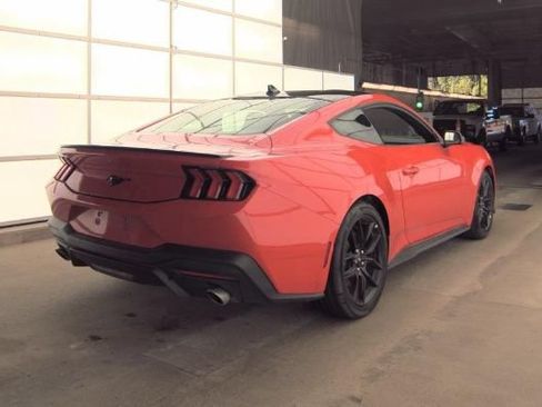 Used 2025 Ford Mustang Premium RWD image 3