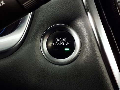 Used 2019 Chevrolet Traverse Premier image 16