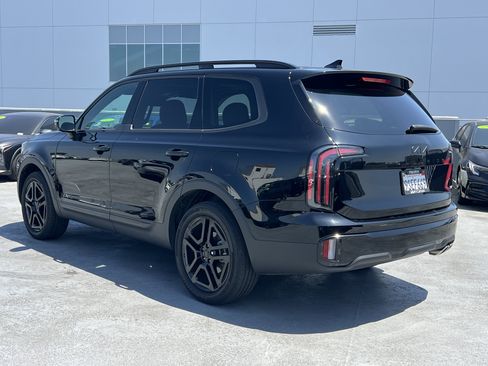 Certified 2025 Kia Telluride SX X-Line AWD/4WD image 4