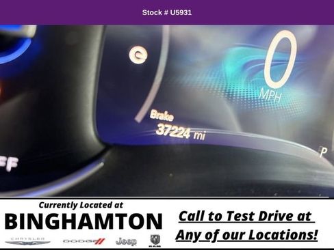 Used 2023 Chrysler Pacifica Limited image 17