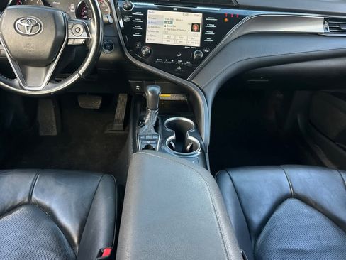 Used 2019 Toyota Camry XSE w/ Navigation Package image 4