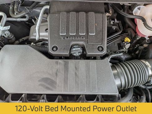 Used 2023 Chevrolet Silverado 1500 LT AWD/4WD image 13