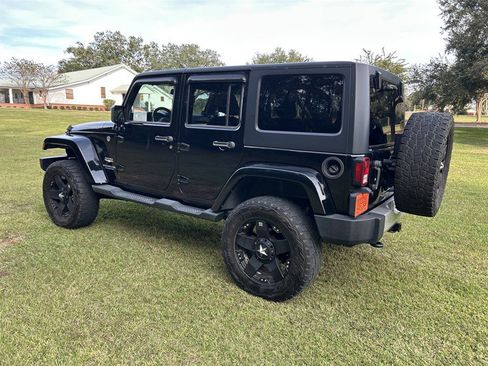 Used 2013 Jeep Wrangler Unlimited Sahara w/ Dual Top Group image 6