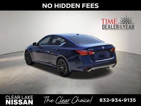 Used 2020 Nissan Altima 2.5 SR w/ Premium Package FWD image 5
