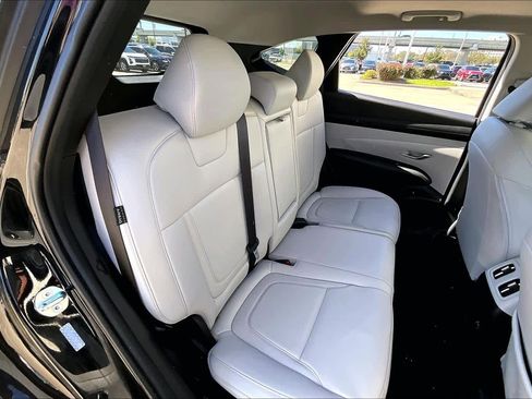 Certified 2025 Hyundai Tucson SEL image 17