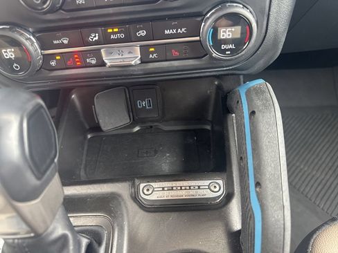 Used 2023 Ford Bronco Wildtrak AWD/4WD image 25