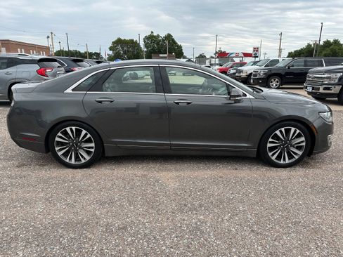 Used 2019 Lincoln MKZ Reserve w/ Luxury Package FWD image 7