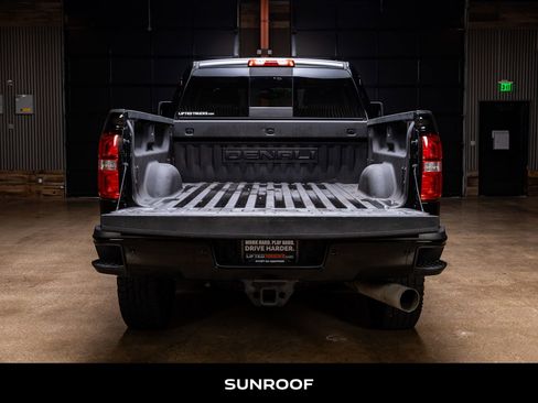 Used 2019 GMC Sierra 2500 Denali w/ Duramax Plus Package image 8