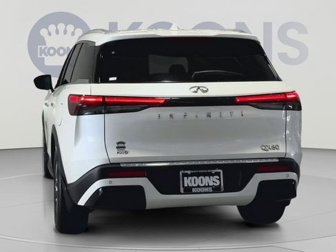 Used 2023 INFINITI QX60 Luxe w/ Vision Package AWD/4WD image 10