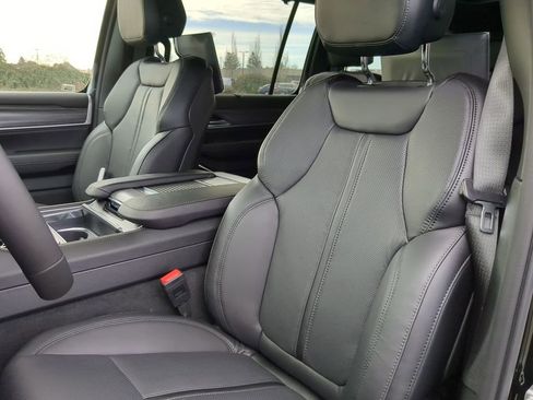 New 2024 Jeep Wagoneer Series II w/ Convenience Group I image 6