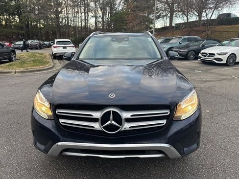 Used 2019 Mercedes-Benz GLC 300 4MATIC image 2